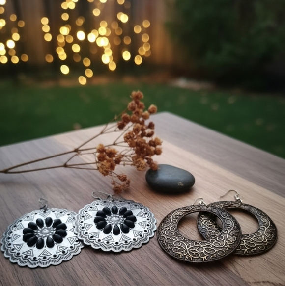Elegant Silver Floral & Golden Oxidised Earrings - Picture 3 of 7
